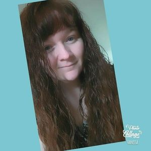 Meet your Posher, Vanessa